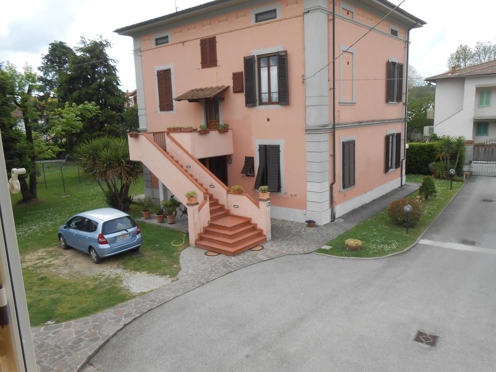 לוקה Casa Vacanze Orsi מראה חיצוני תמונה
