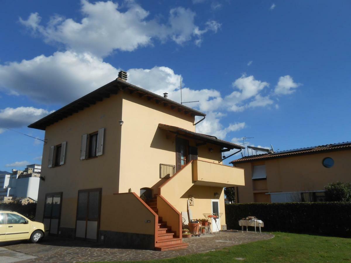 לוקה Casa Vacanze Orsi מראה חיצוני תמונה