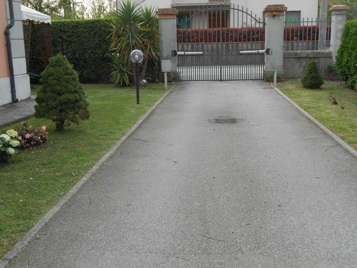 לוקה Casa Vacanze Orsi מראה חיצוני תמונה